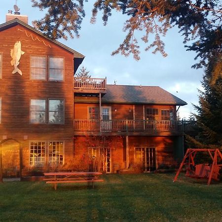 Skyport Lodge Grand Marais Exterior photo