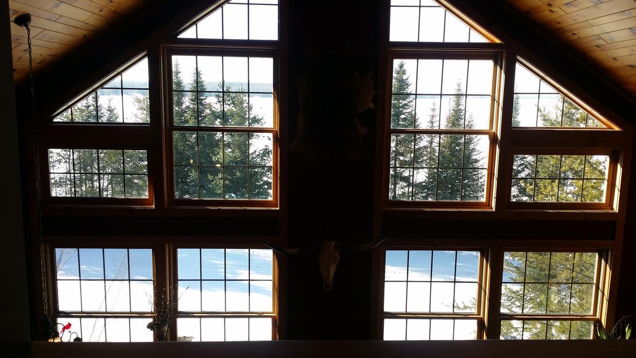 Skyport Lodge Grand Marais Exterior photo