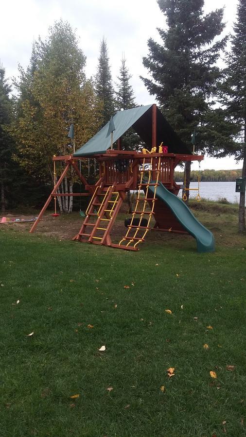 Skyport Lodge Grand Marais Exterior photo