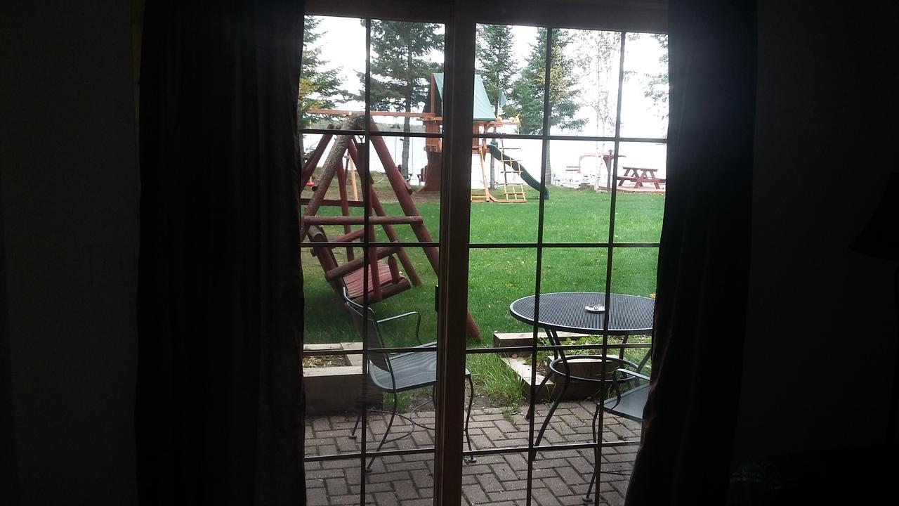 Skyport Lodge Grand Marais Exterior photo